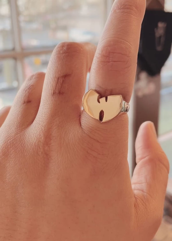 Wu Signet Ring
