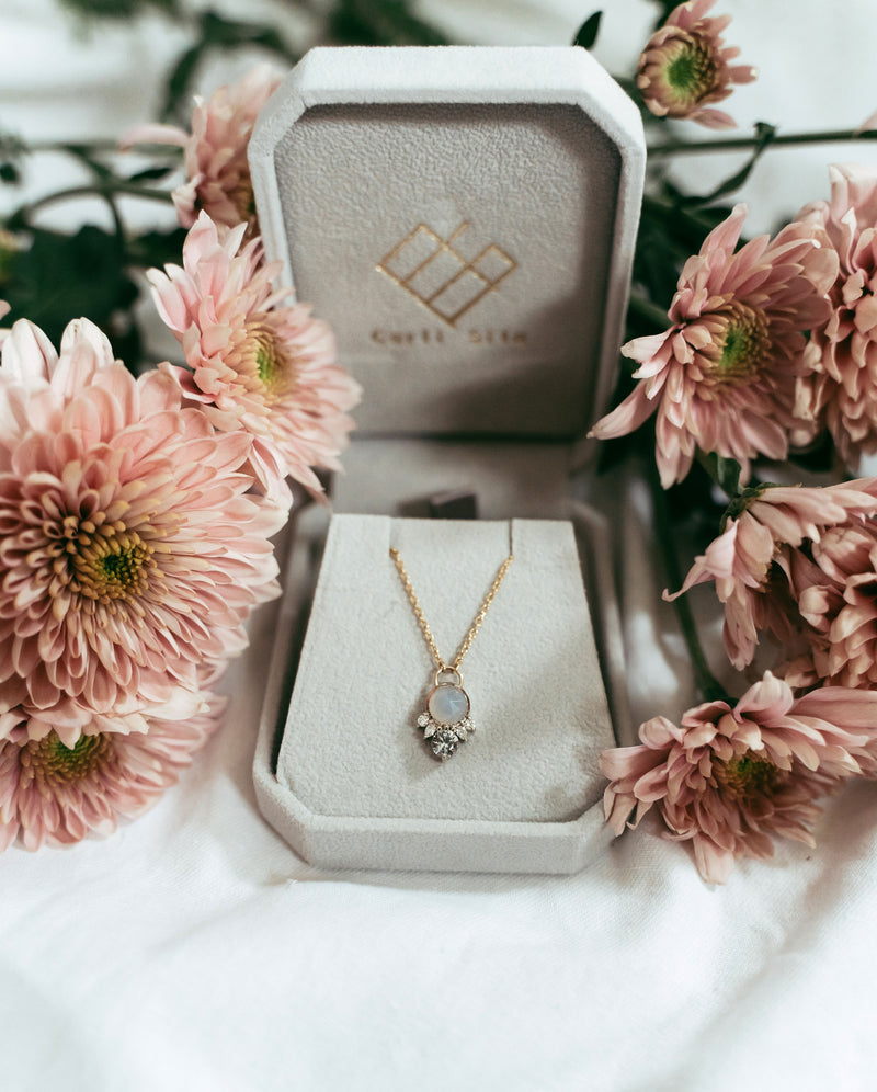 ARYN Agate, Sapphire & Diamond Necklace